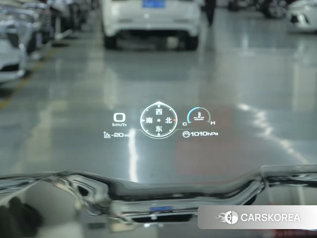 Tank 700 Hi4-T id 3957866 из Китая 18