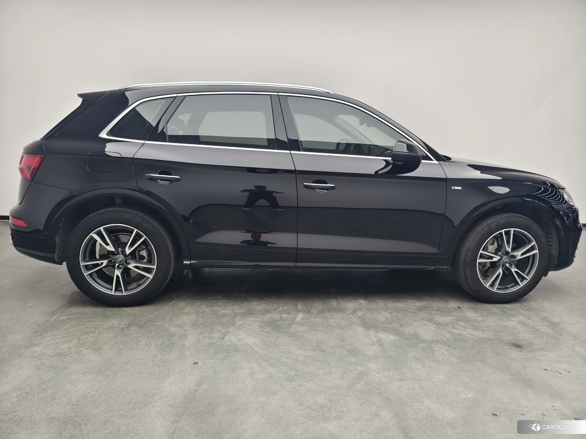 Audi Q5L id 4453734 из Китая 8