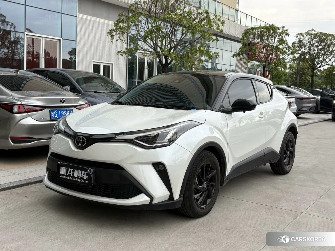 Toyota C-HR id 4479646 из Китая 8