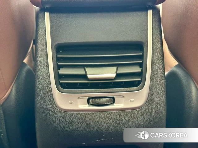 Geely Automobile Boyue id 4222182 из Китая 17