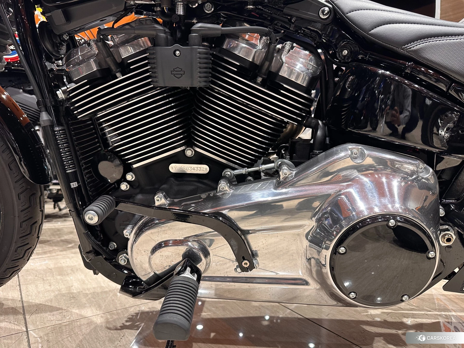 Harley-Davidson Softail Street Bob FXBB1750 id 3946620 из Японии 9