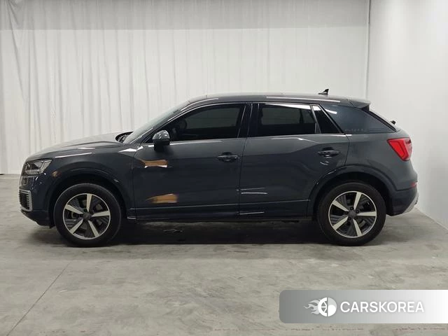 Audi Q2L e-tron id 3983254 из Китая 18