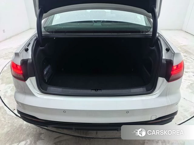Audi A4L id 4277321 из Китая 23