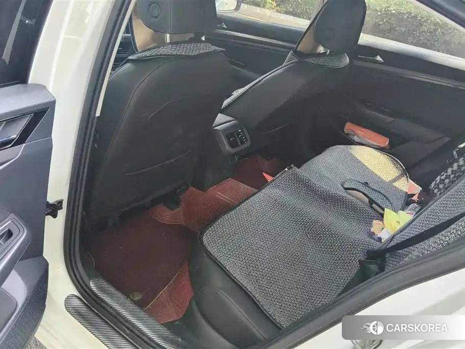 Volkswagen Bora id 4545749 из Китая 14