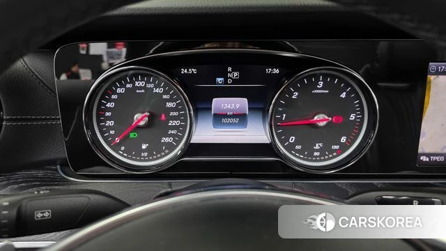 Mercedes-Benz E-Class W213 id 4318081 из Кореи 35