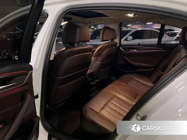 BMW 5 Series (G30) id 3770247 из Кореи 18