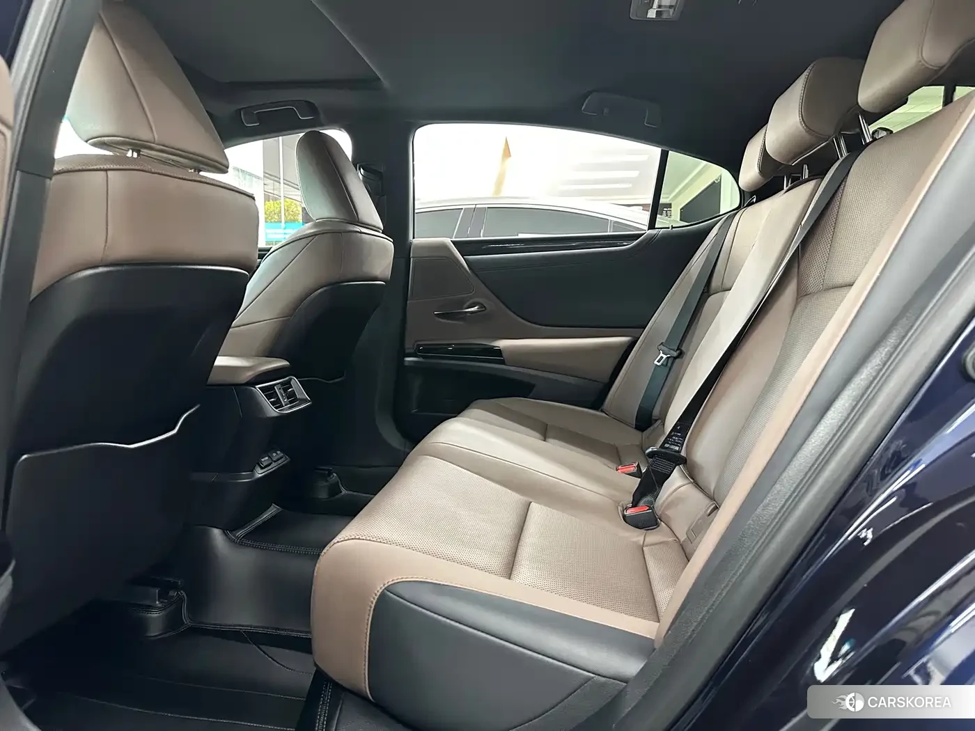 Lexus ES id 4577546 из Китая 17
