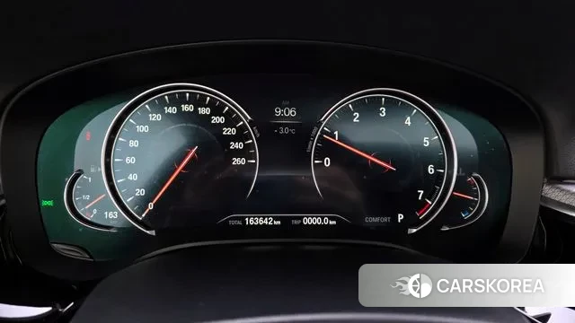 BMW 5 Series (G30) id 3672829 из Кореи 18