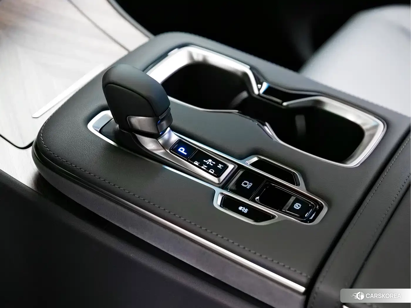 Lexus LM id 4679737 из Китая 19