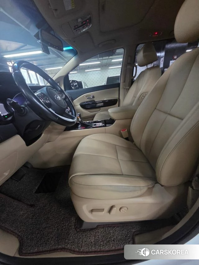 Kia The New Carnival id 3937080 из Кореи 14