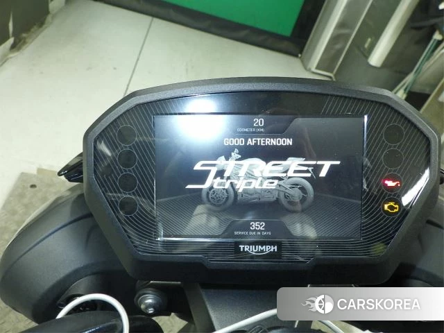 Triumph STREET TRIPLE 765 RS id 4182748 из Японии 34