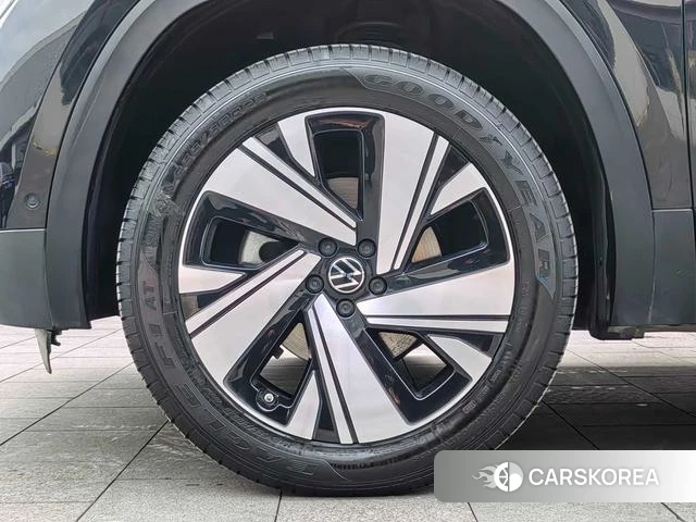 Volkswagen Tourang id 4260125 из Китая 22