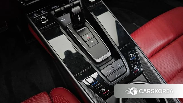 Porsche 911(992) id 4250446 из Кореи 31