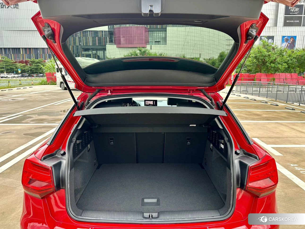 Audi Q2L e-tron id 4467408 из Китая 17