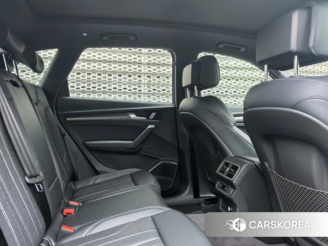 Audi Q5L id 4238670 из Китая 8