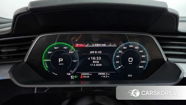 Audi e-Tron id 3800757 из Кореи 18