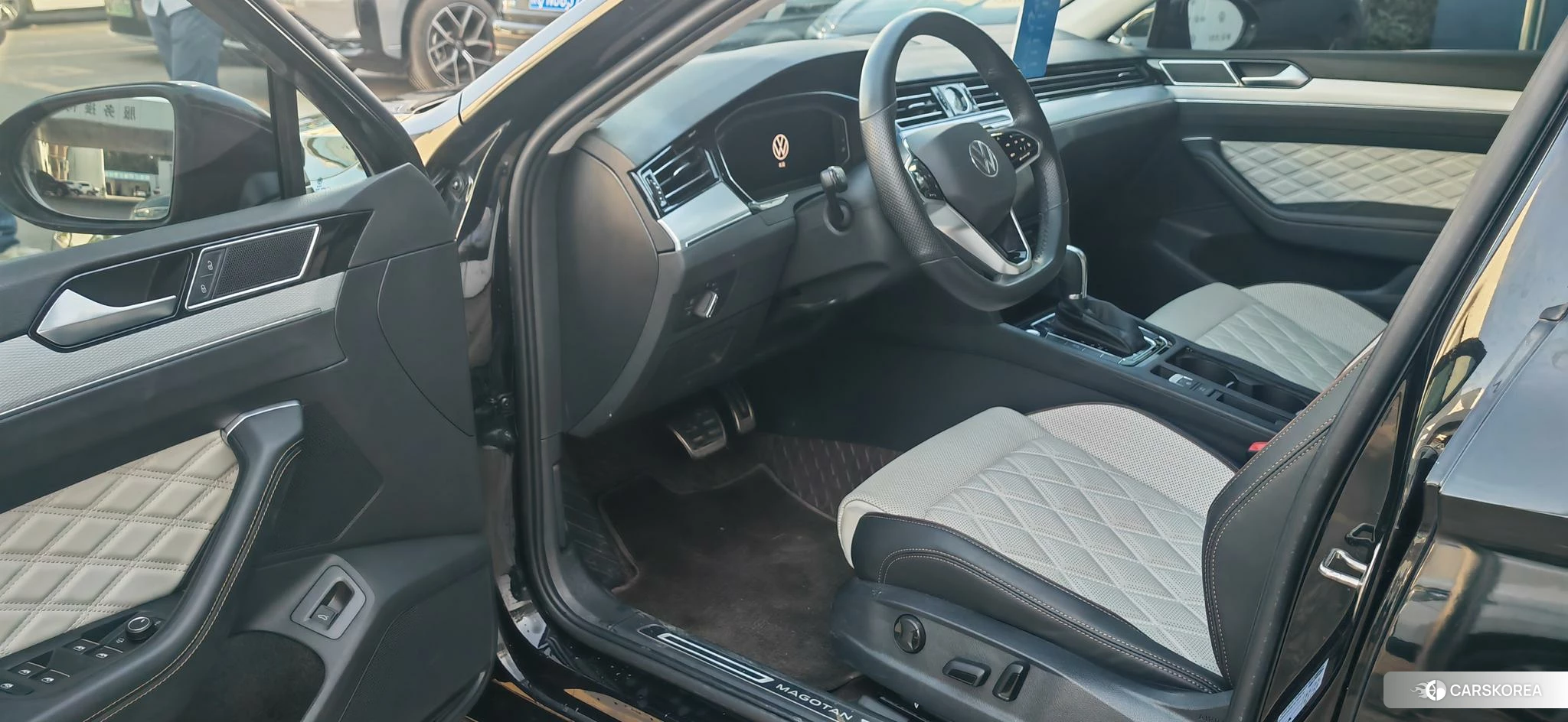 Volkswagen Magotan id 4455351 из Китая 11