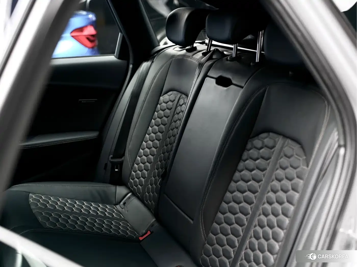 Audi RS 4 id 4578363 из Китая 14