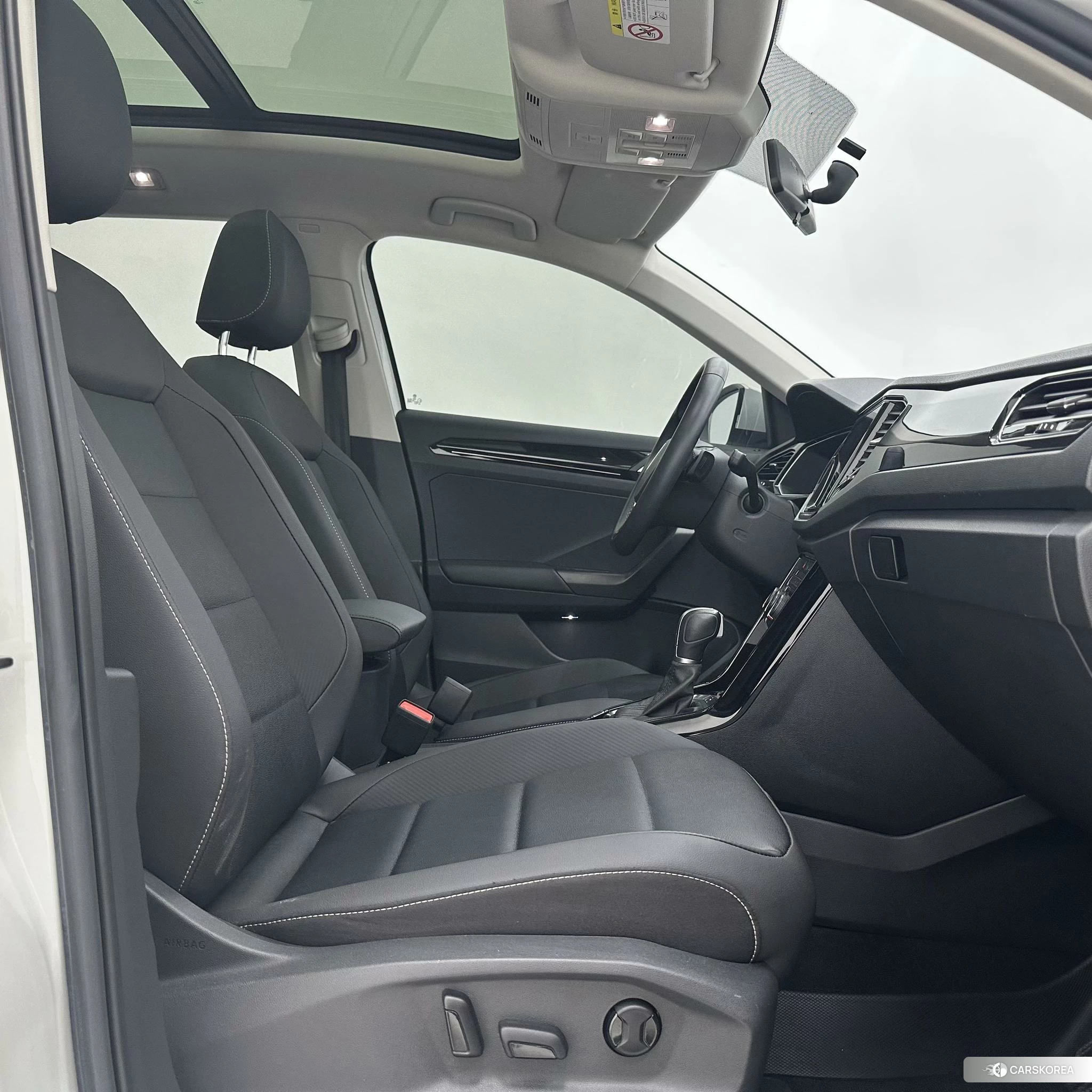 Volkswagen T-Roc id 4510289 из Китая 16
