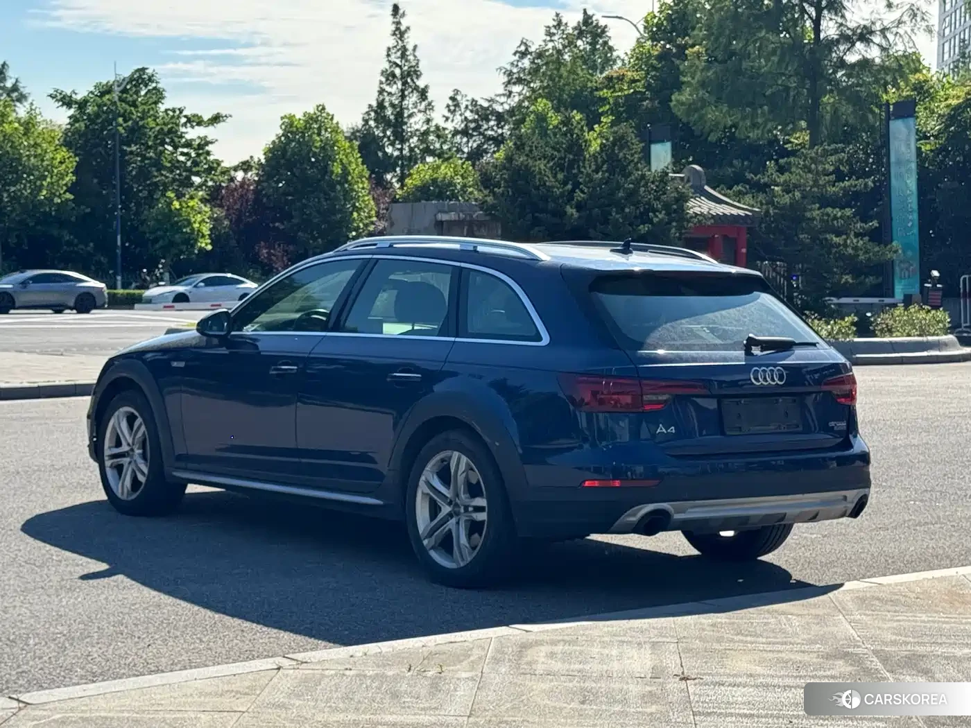 Audi A4L id 4607199 из Китая 15