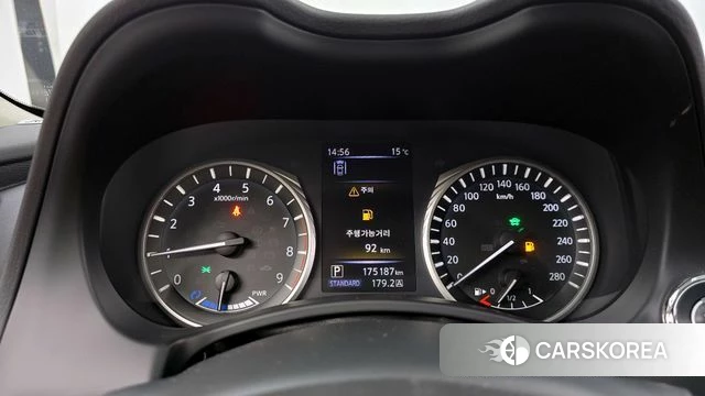 Infiniti Q50 id 4188611 из Кореи 18