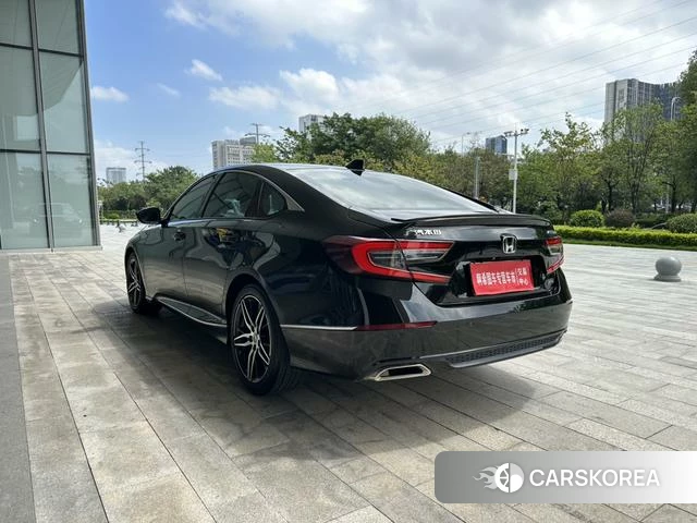 Honda Accord id 4367547 из Китая 36