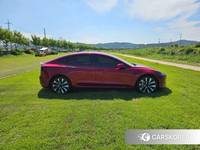 Tesla Model 3 id 3031376 из Кореи 16