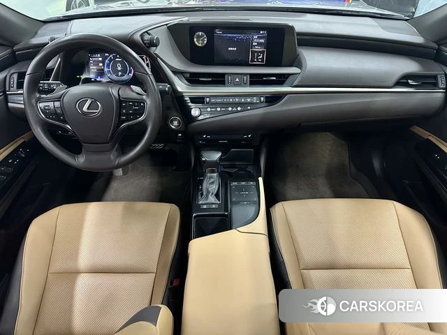 Lexus ES id 4353479 из Китая 17