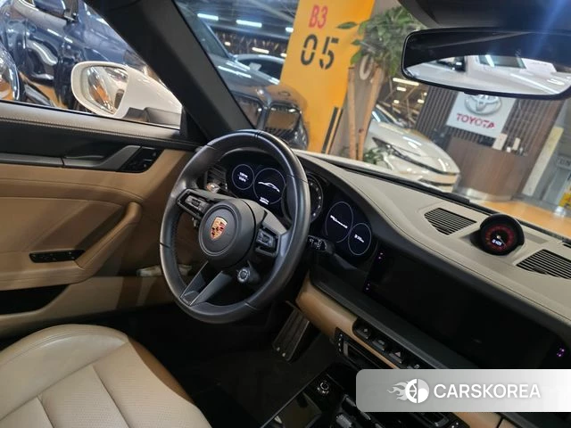 Porsche 911(992) id 3800946 из Кореи 9