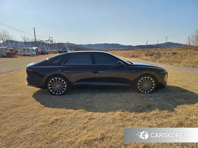 Hyundai Grandeur (GN7) id 3669485 из Кореи 18