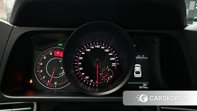 Hyundai Avante (CN7) id 3954488 из Кореи 18