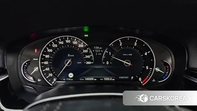 BMW 5 Series (G30) id 3703841 из Кореи 18