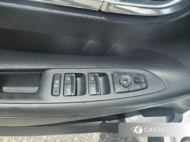 Hyundai The New Grandeur IG Hybrid id 4688043 из Кореи 18