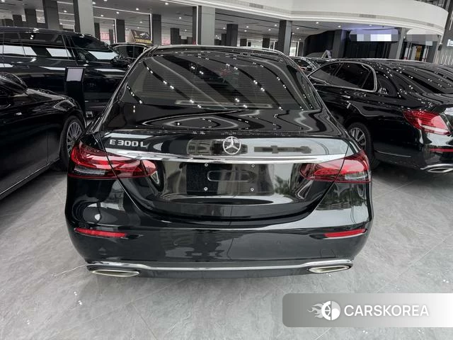 Mercedes-Benz E-class id 4387625 из Китая 8