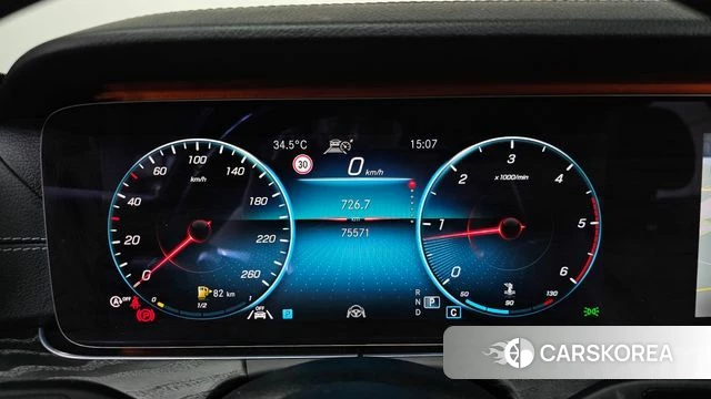 Mercedes-Benz E-Class W213 id 4671950 из Кореи 34
