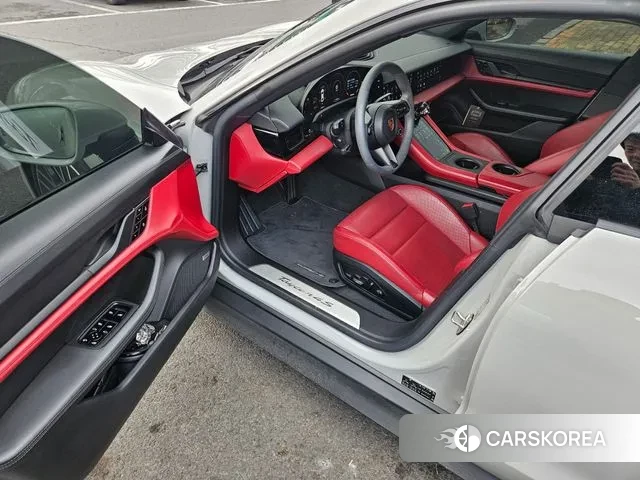 Porsche Taycan id 3525280 из Кореи 9