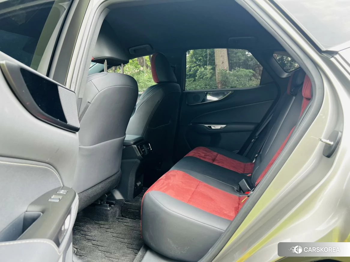 Lexus NX id 4432192 из Китая 19