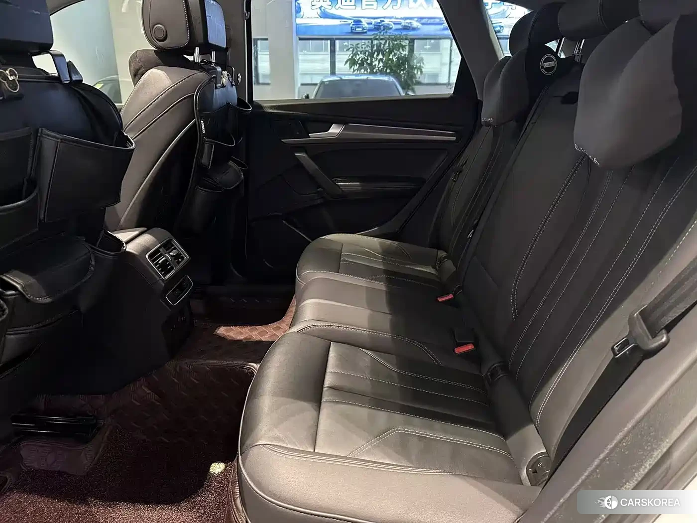 Audi Q5L id 4628028 из Китая 8