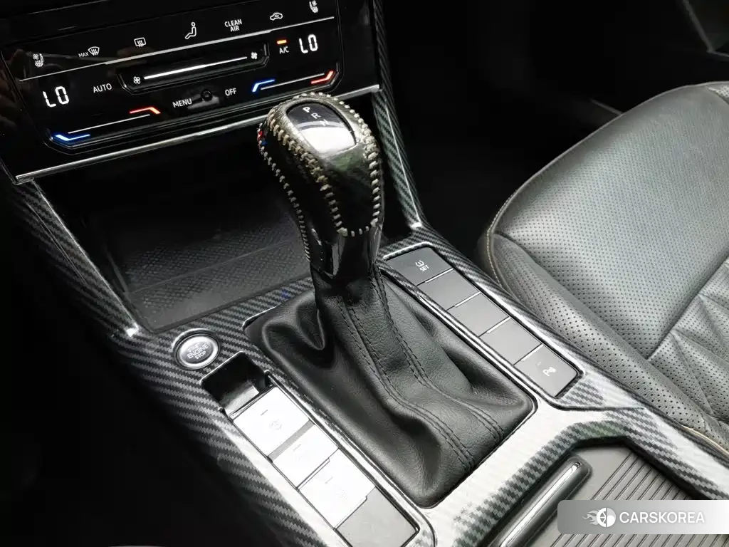 Volkswagen Passat id 4577840 из Китая 22