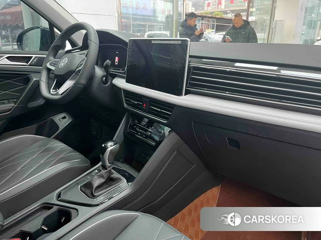 Volkswagen Tiguan L id 4258869 из Китая 22