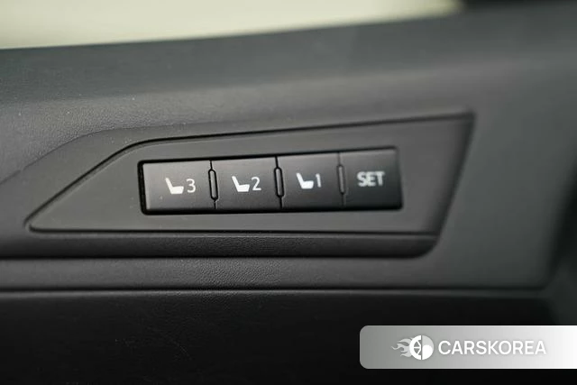 Toyota Elfa id 4272191 из Китая 40