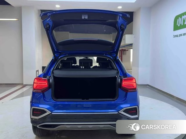 Audi Q2L id 4392117 из Китая 20