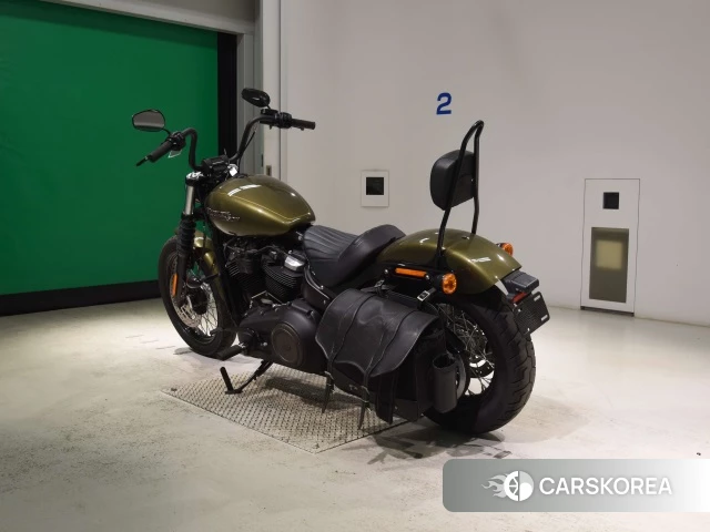 Harley-Davidson Softail Street Bob FXBB1750 id 4373564 из Японии 8