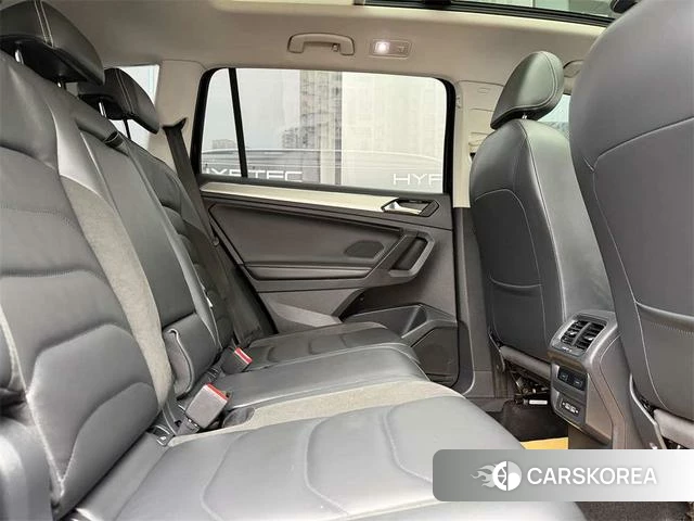 Volkswagen Tiguan L id 4216240 из Китая 11