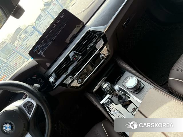 BMW 5 series PHEV id 4261371 из Китая 9