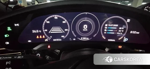 Porsche Taycan id 2974432 из Кореи 8