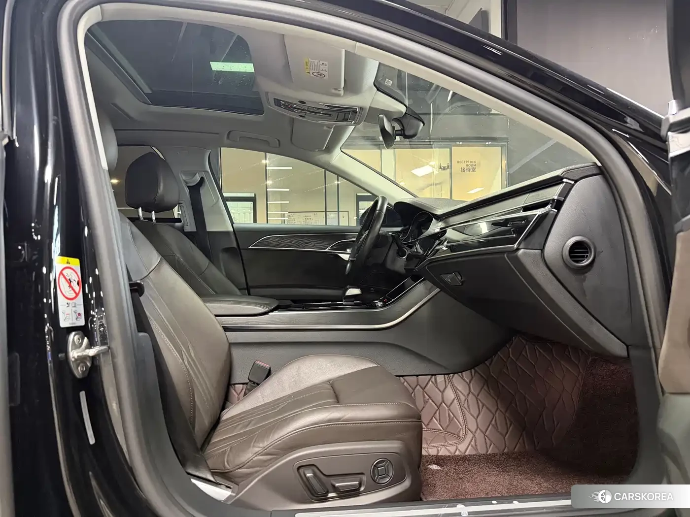 Audi A8 id 4679894 из Китая 24