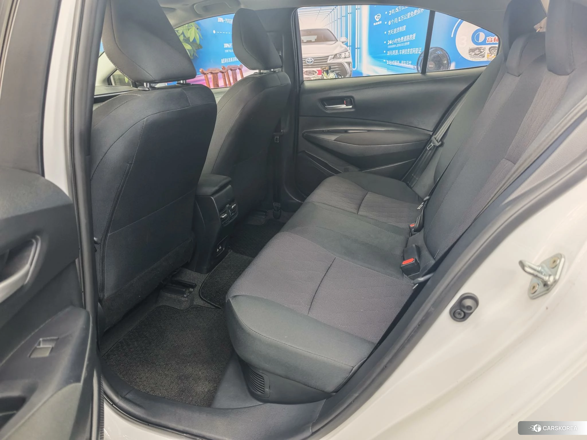 Toyota Corolla id 4510785 из Китая 17