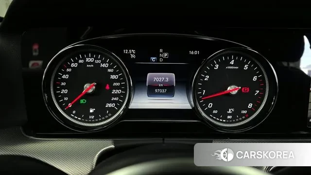 Mercedes-Benz E-Class W213 id 3736706 из Кореи 18