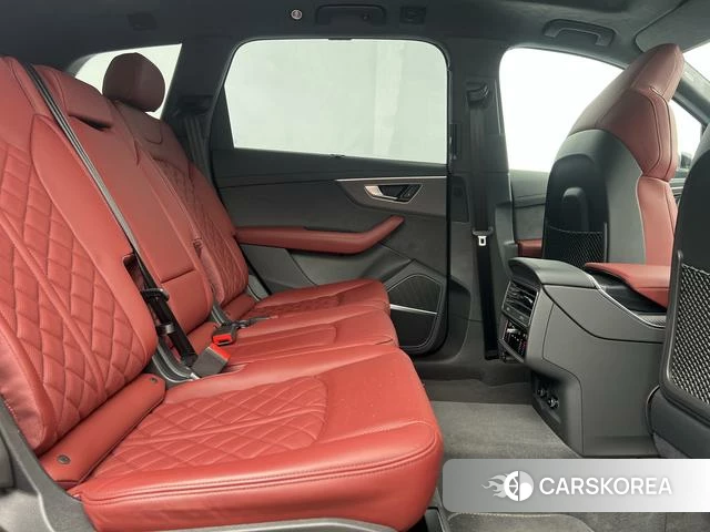 Audi SQ7 id 4265280 из Китая 8
